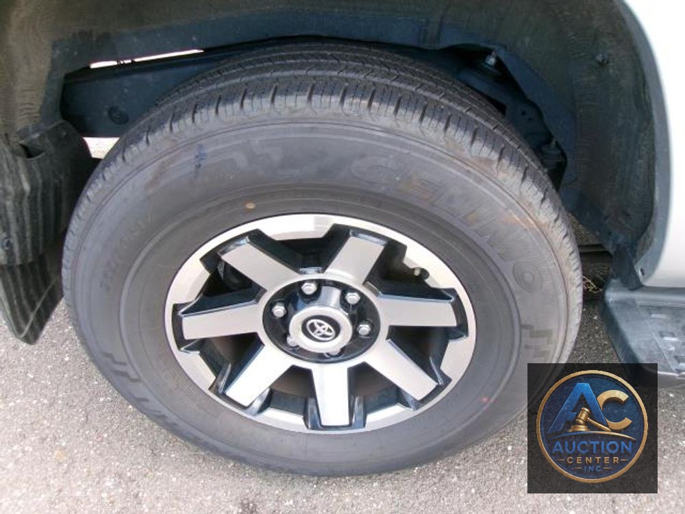 2024 Toyota 4Runner TRD Off Road