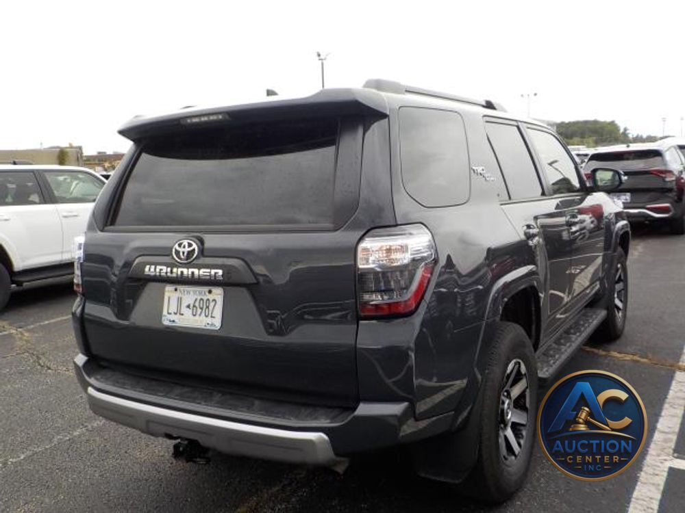 2024 Toyota 4Runner TRD Off Road
