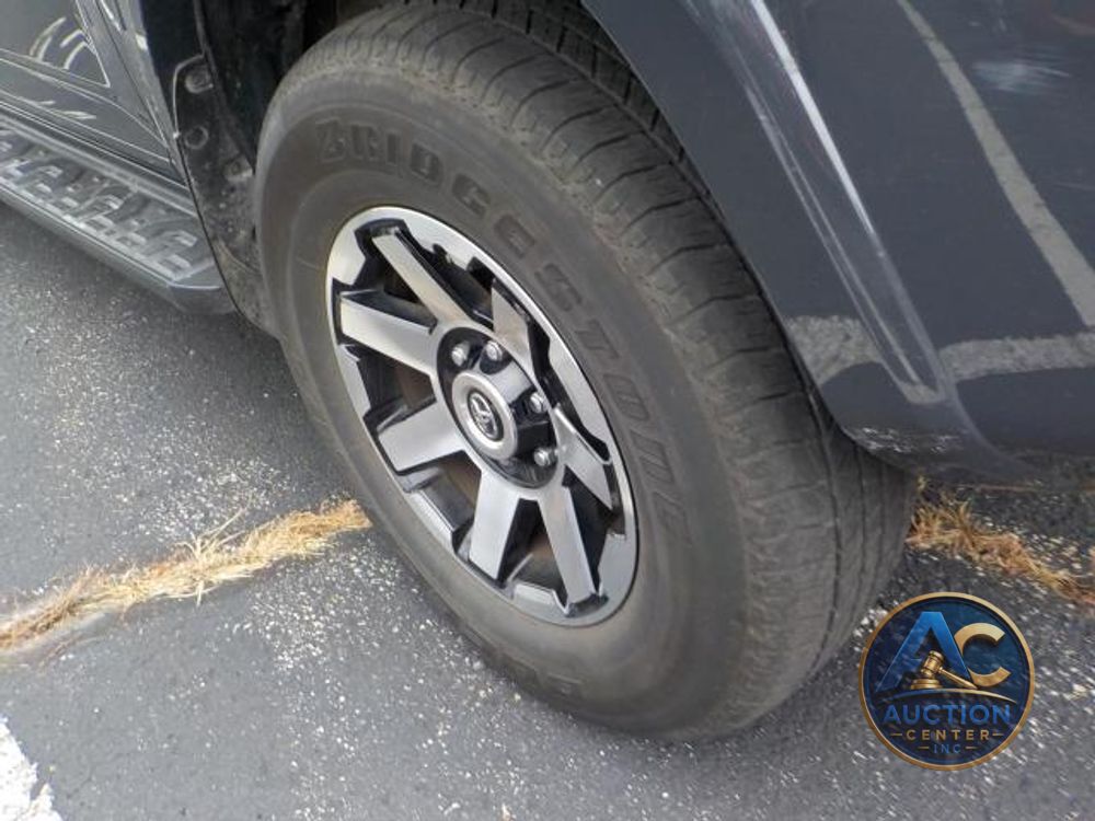 2024 Toyota 4Runner TRD Off Road
