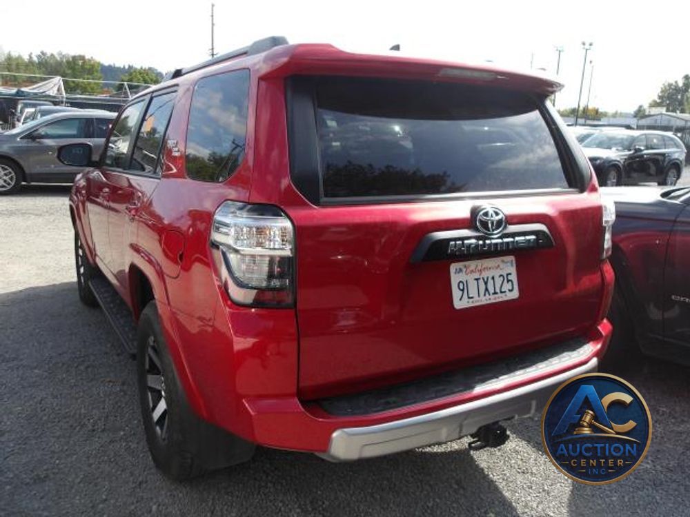 2024 Toyota 4Runner TRD Off Road