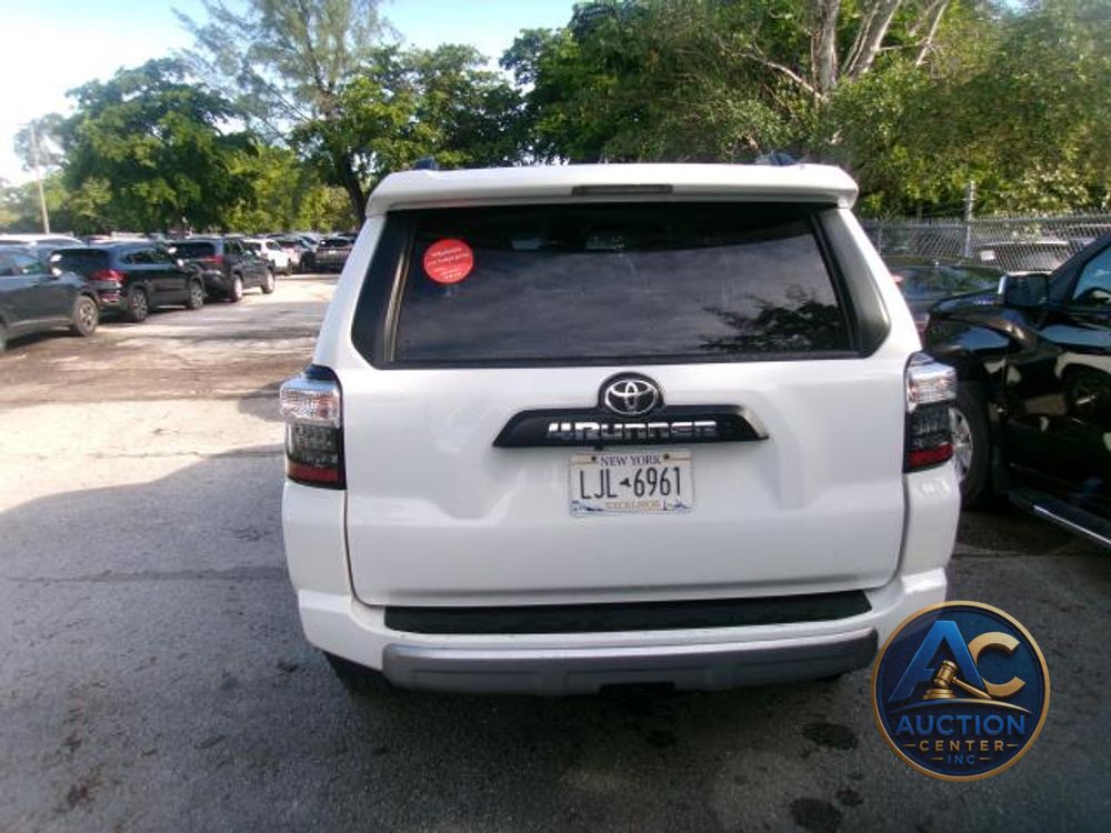 2024 Toyota 4Runner TRD Off Road