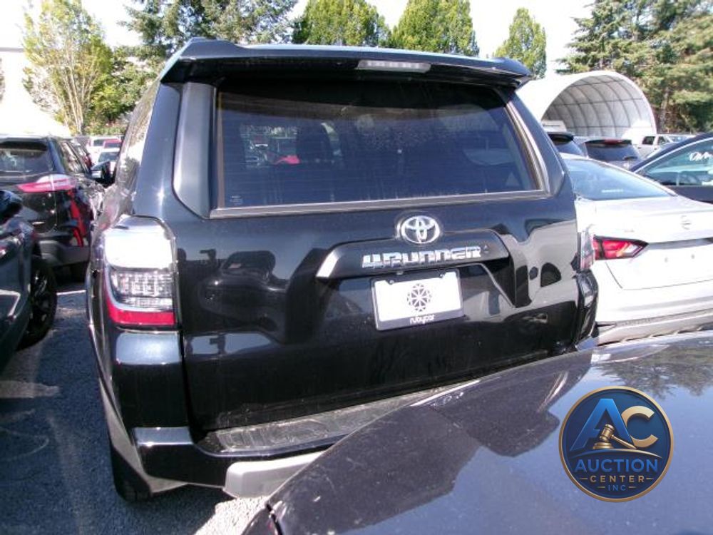 2024 Toyota 4Runner TRD Off Road