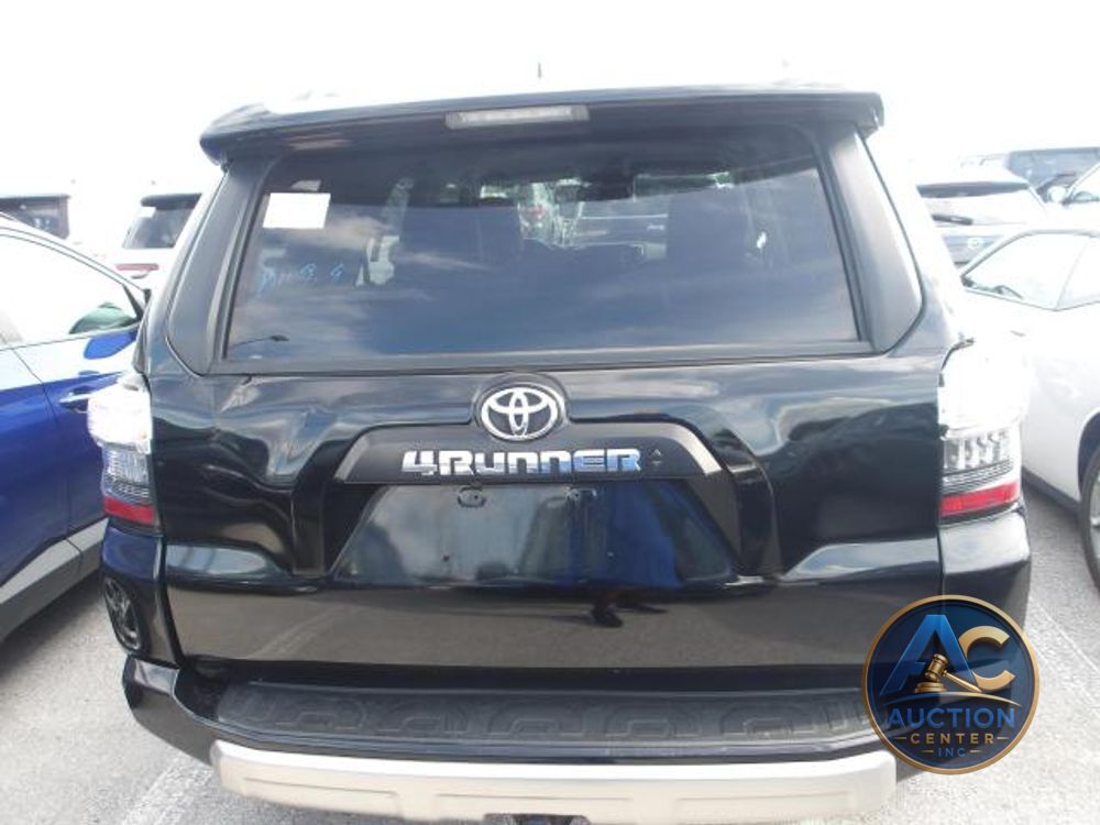 2024 Toyota 4Runner TRD Off Road