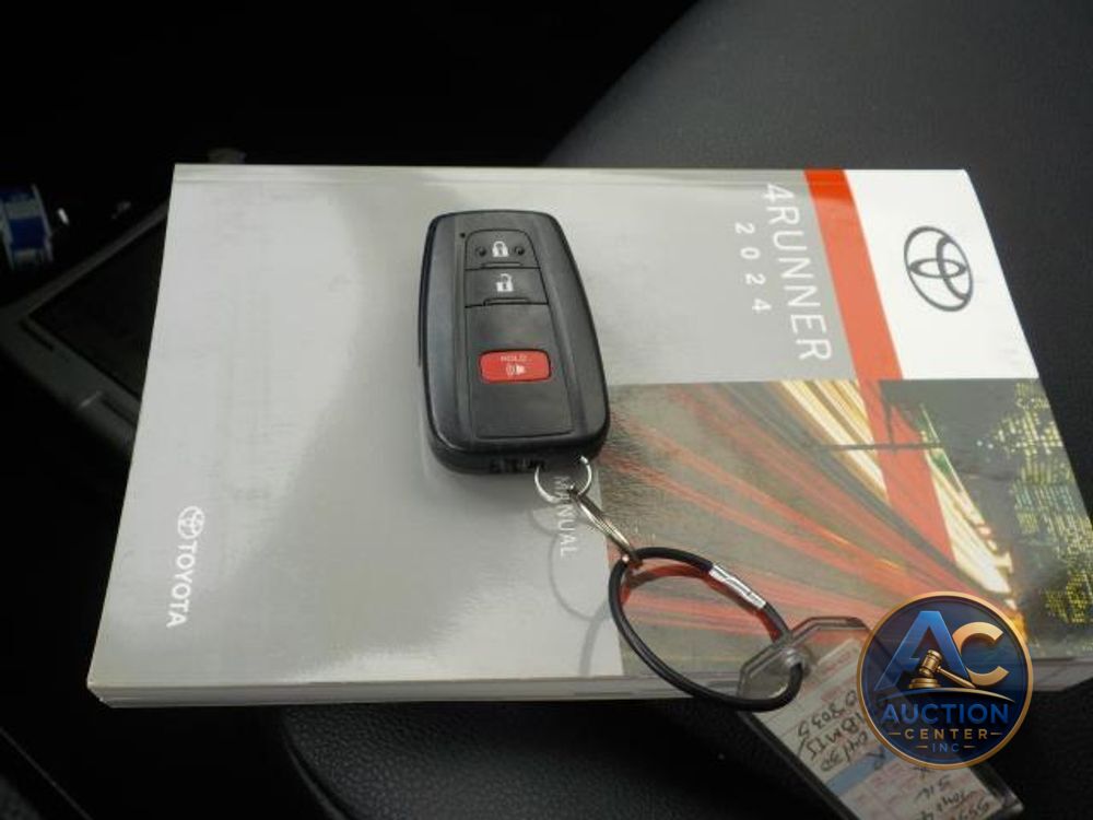 2024 Toyota 4Runner TRD Off Road