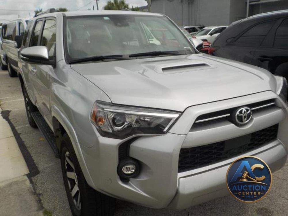 2024 Toyota 4Runner TRD Off Road