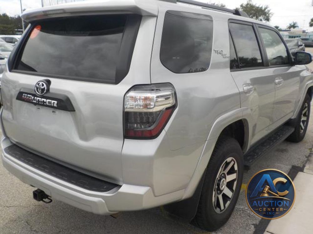 2024 Toyota 4Runner TRD Off Road