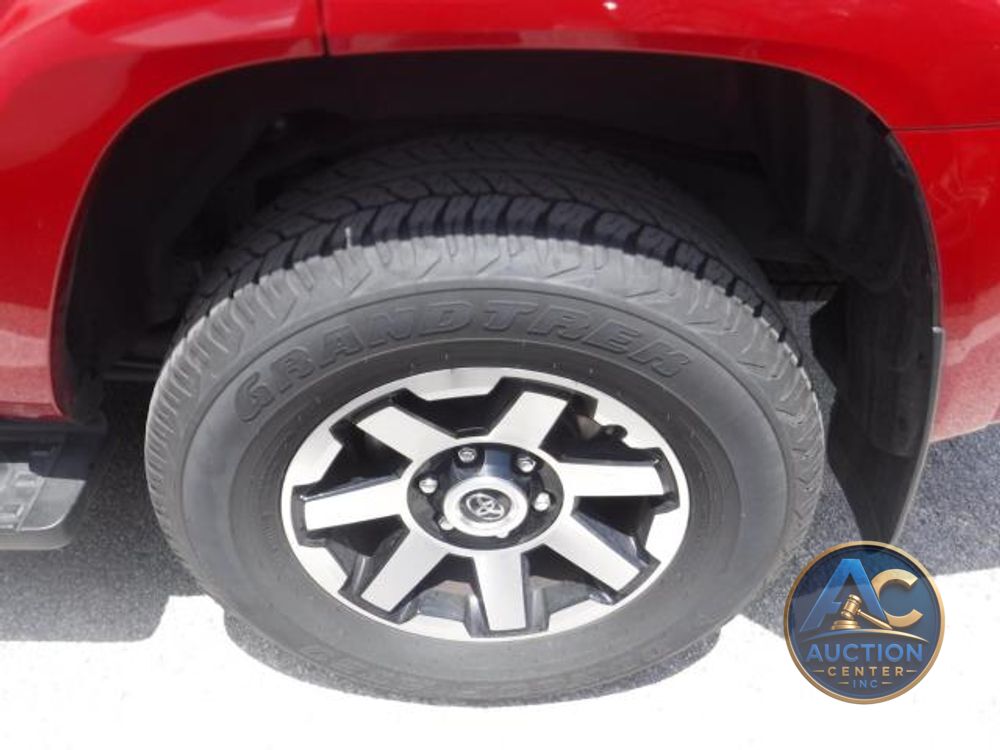 2024 Toyota 4Runner TRD Off Road