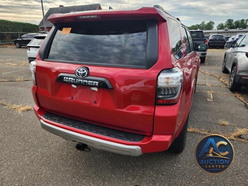 2024 Toyota 4Runner TRD Off Road
