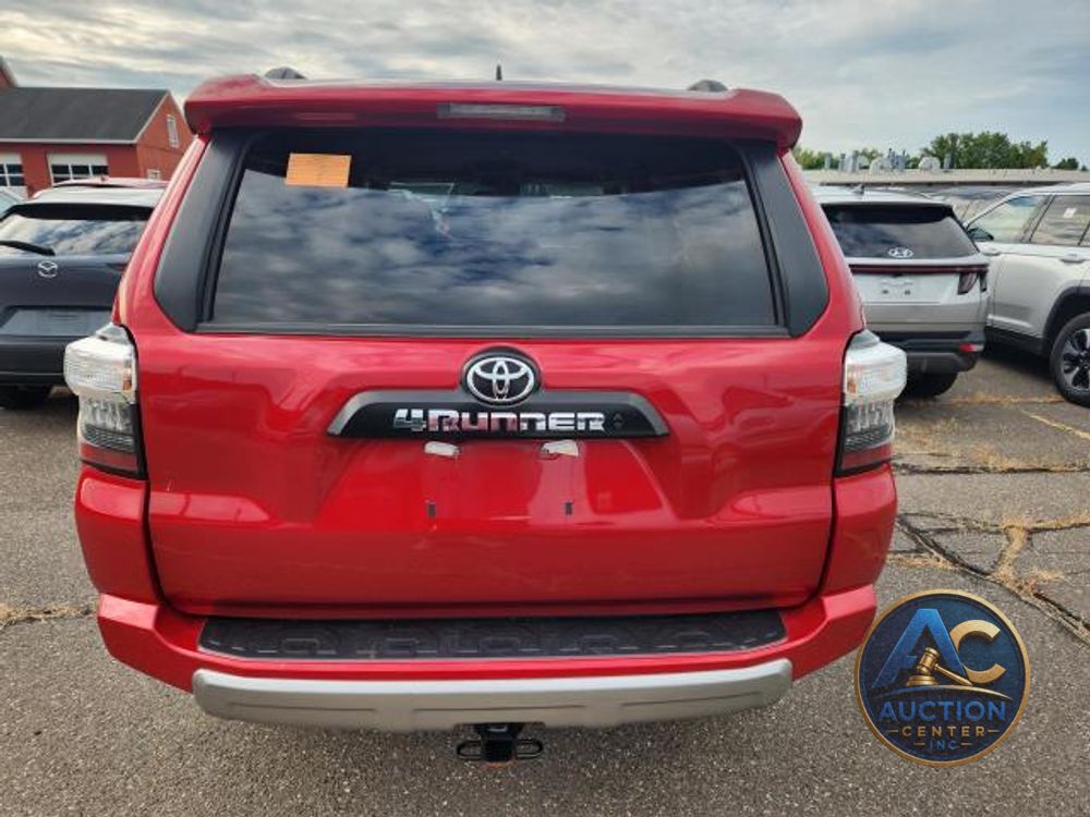 2024 Toyota 4Runner TRD Off Road
