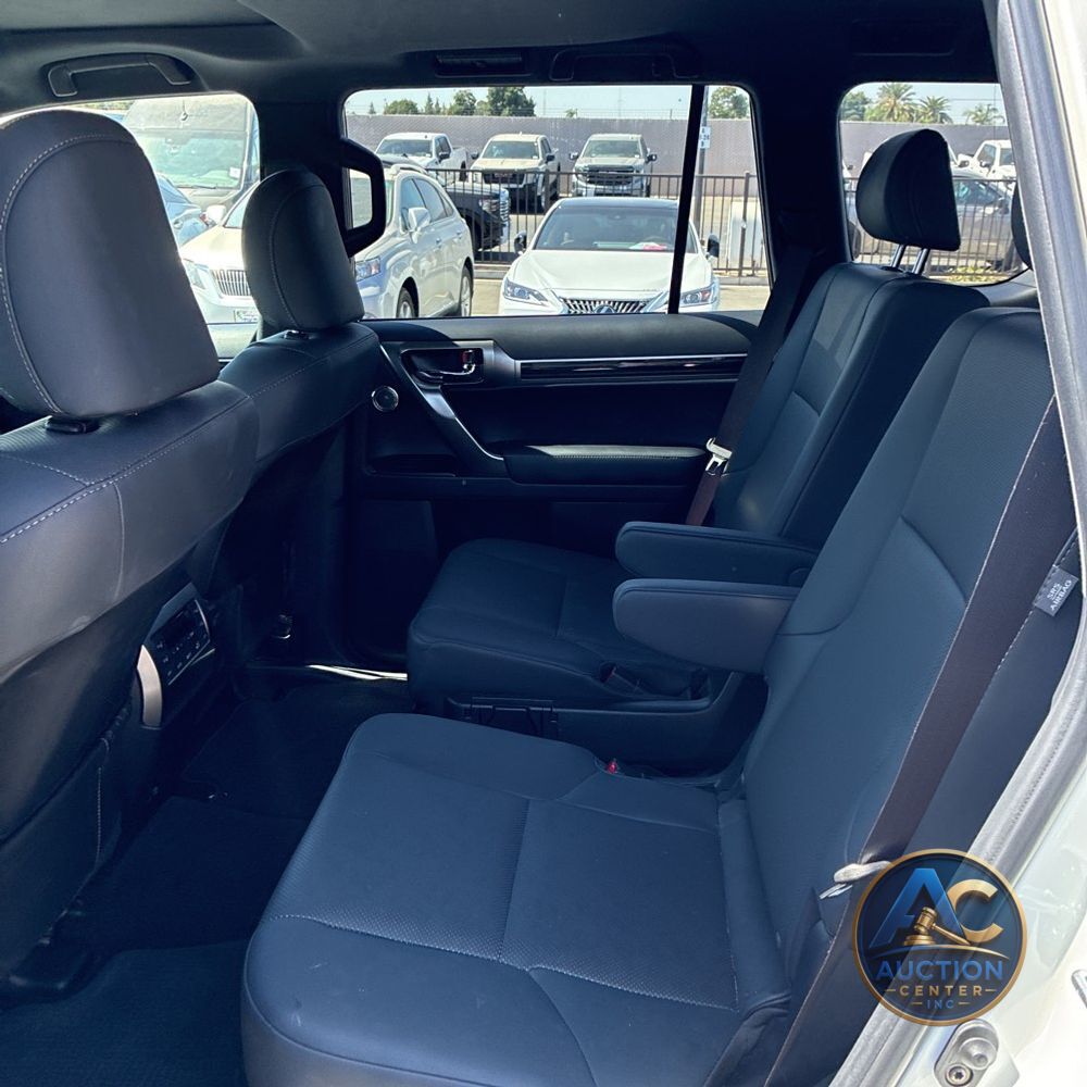 2022 Lexus GX 460 Base