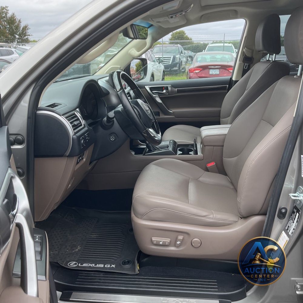2023 Lexus GX 460 Base