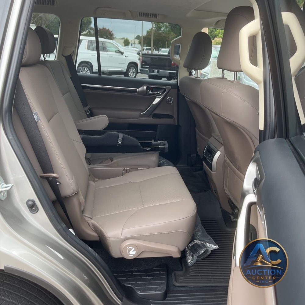 2023 Lexus GX 460 Base