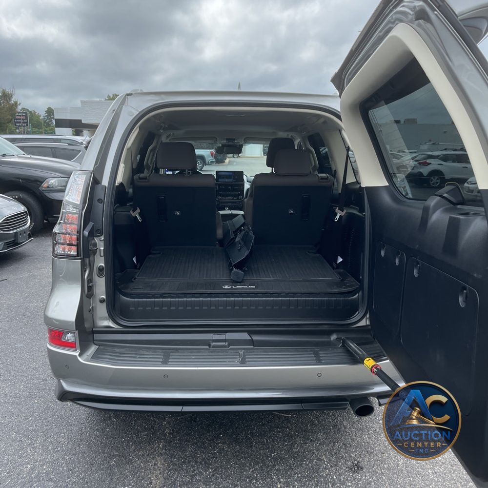 2023 Lexus GX 460 Base