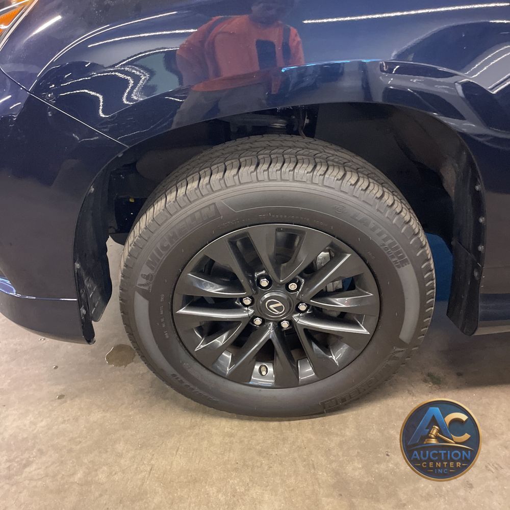2023 Lexus GX 460 Base