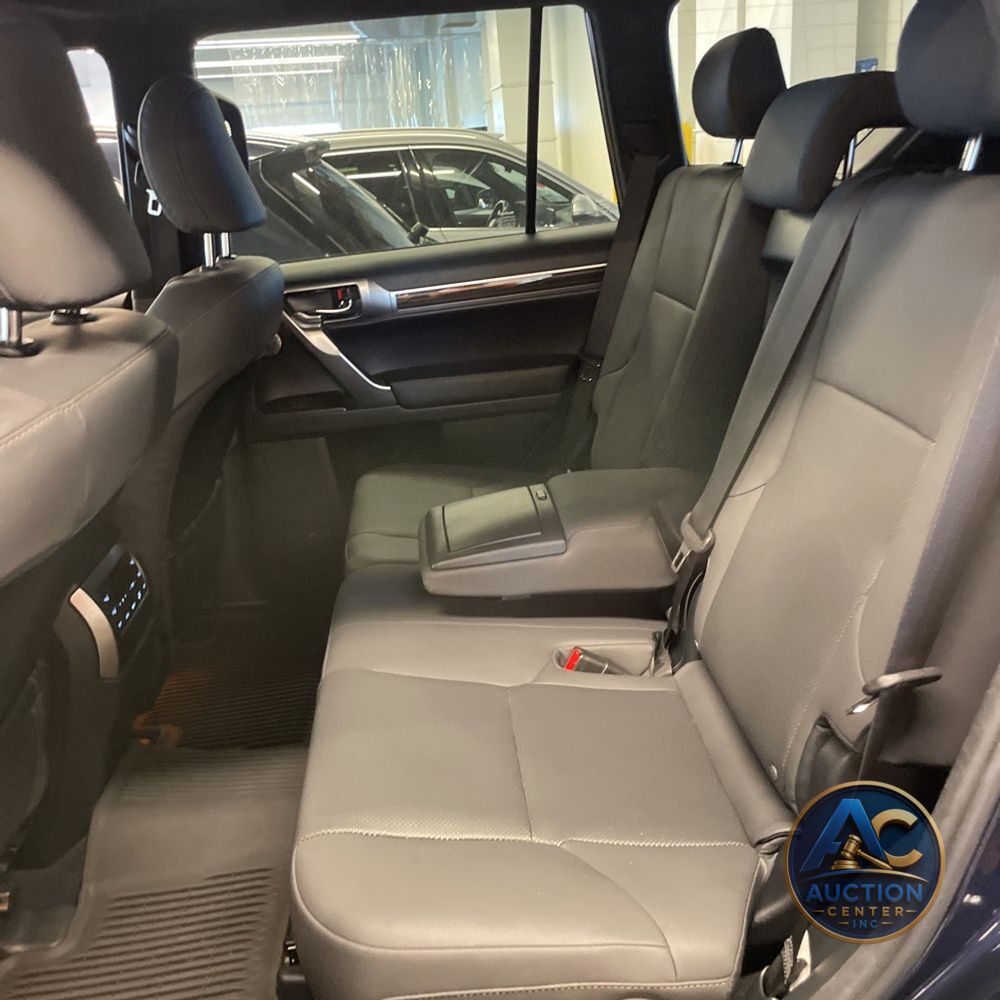 2023 Lexus GX 460 Base