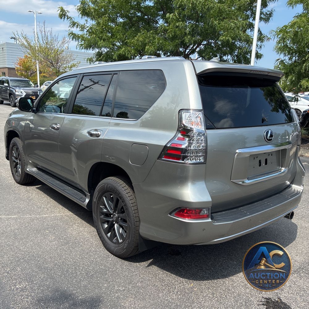 2023 Lexus GX 460 Base