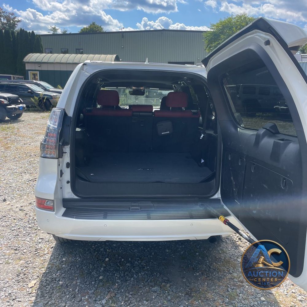 2023 Lexus GX 460 Base
