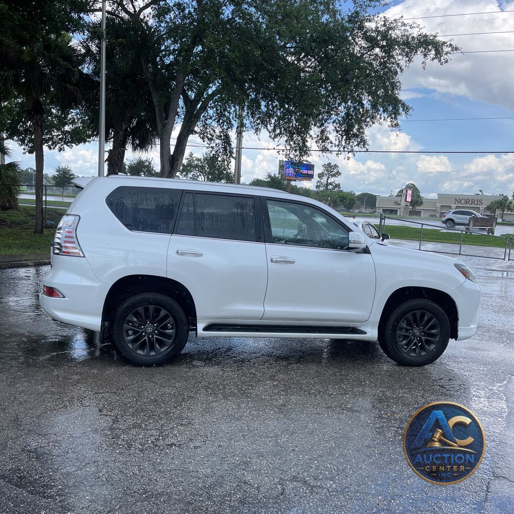 2023 Lexus GX 460 Base