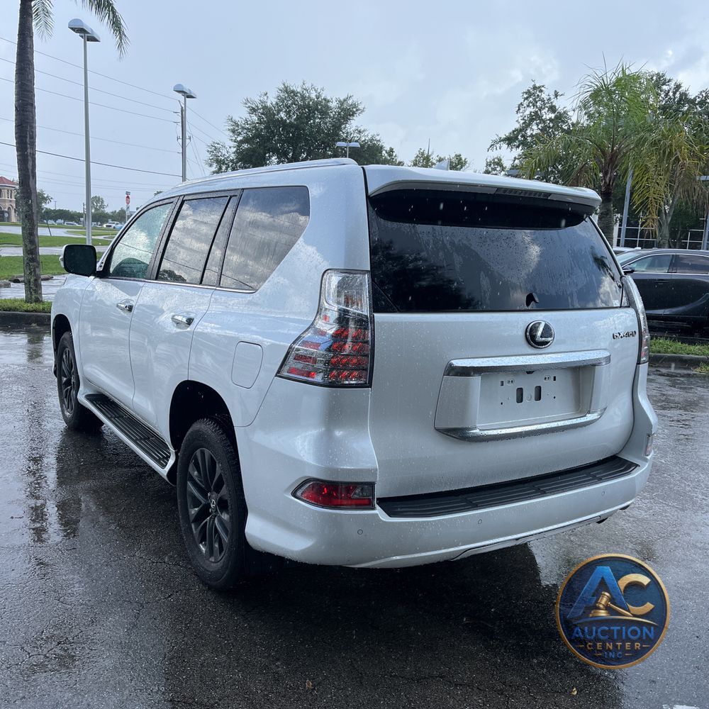 2023 Lexus GX 460 Base