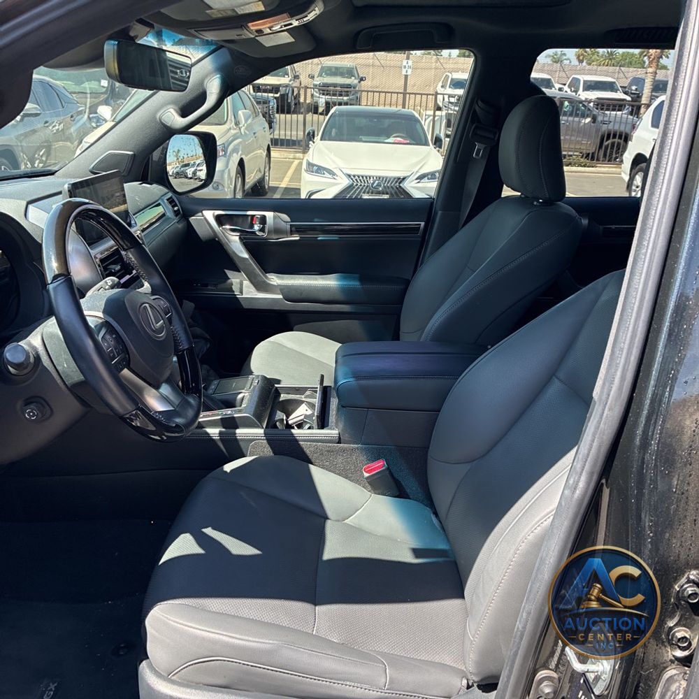 2023 Lexus GX 460 Base