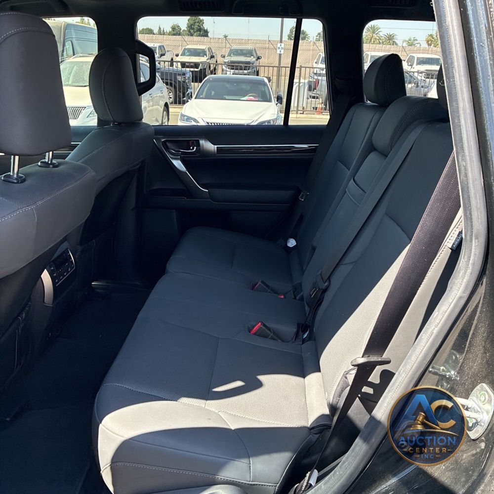 2023 Lexus GX 460 Base