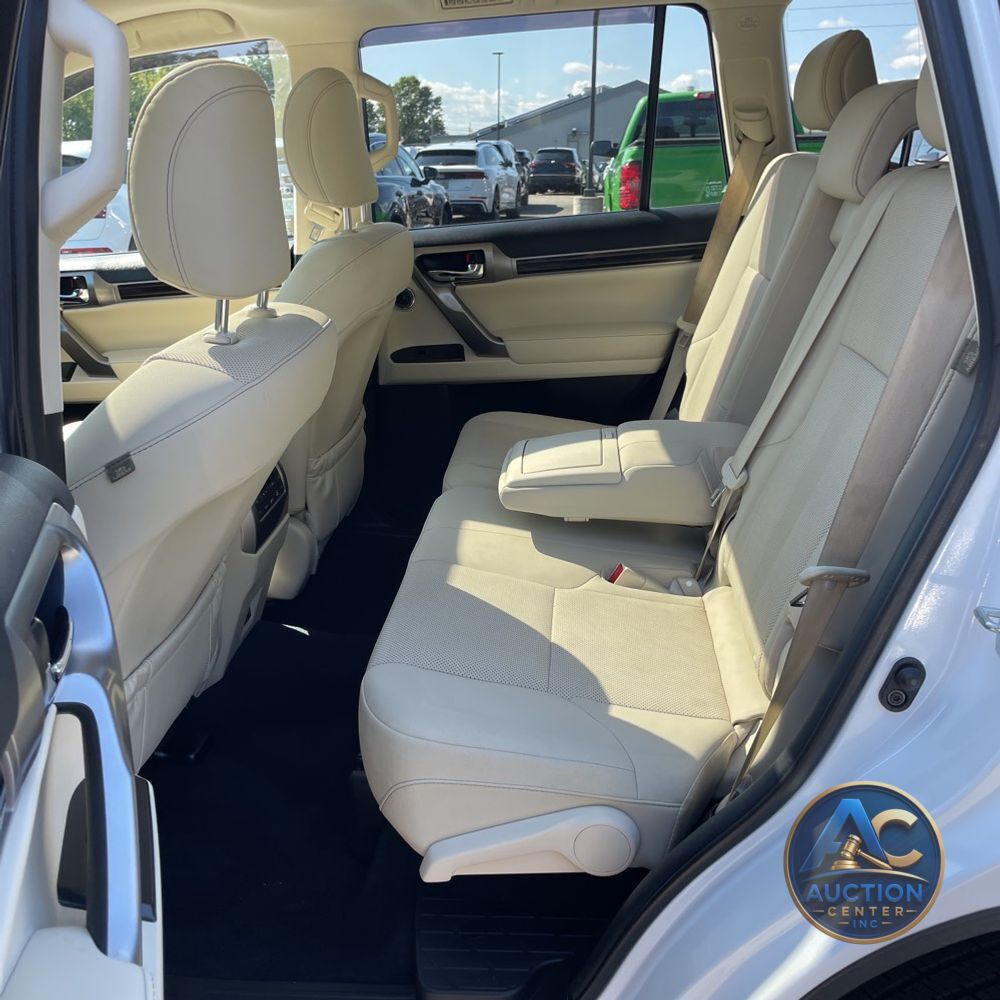 2022 Lexus GX 460 Base