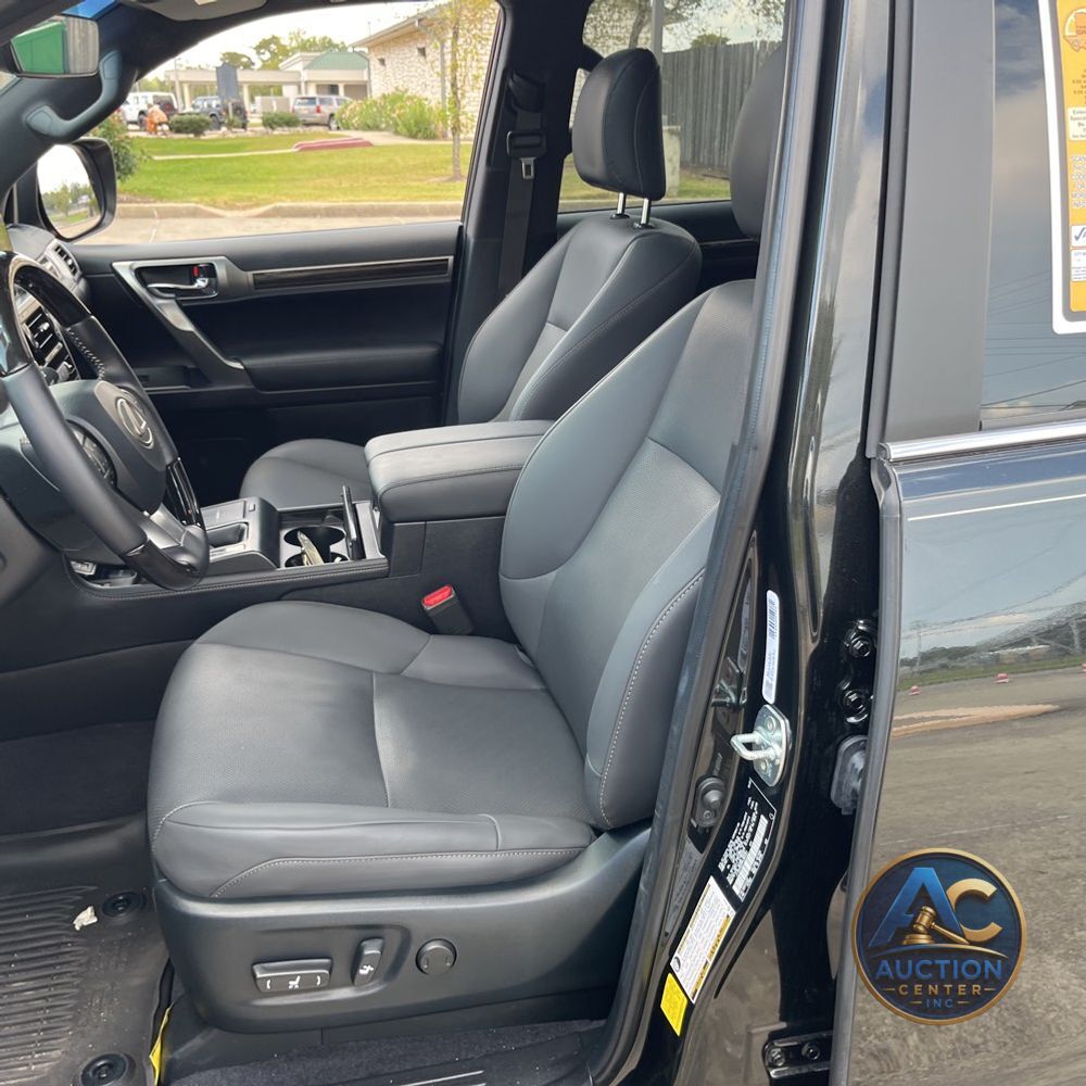 2023 Lexus GX 460 Base