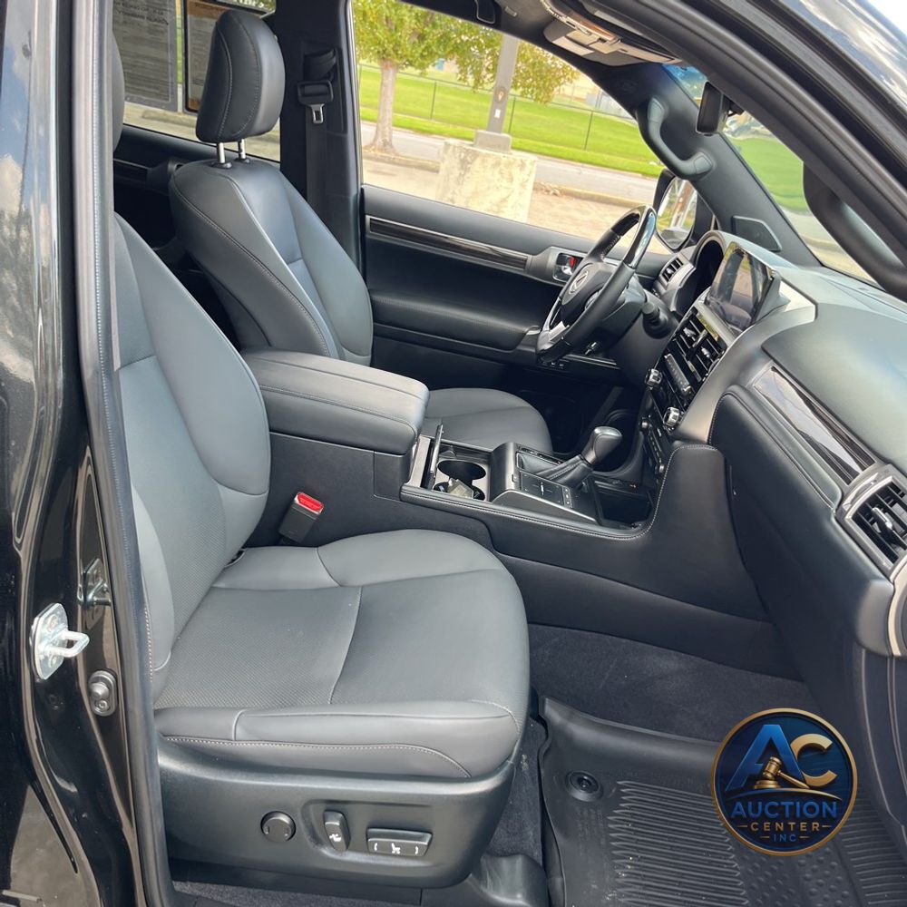 2023 Lexus GX 460 Base