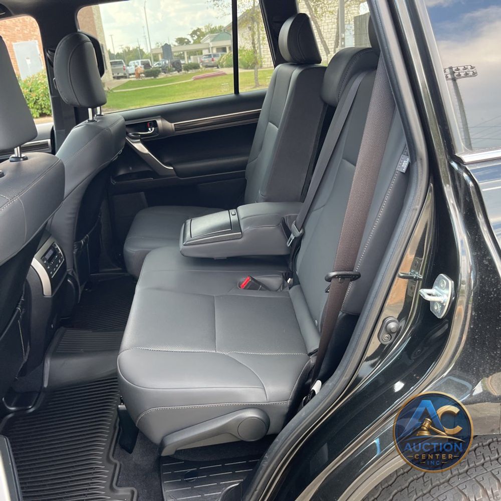 2023 Lexus GX 460 Base