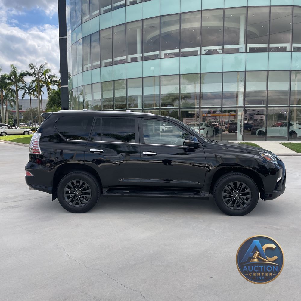 2023 Lexus GX 460 Base