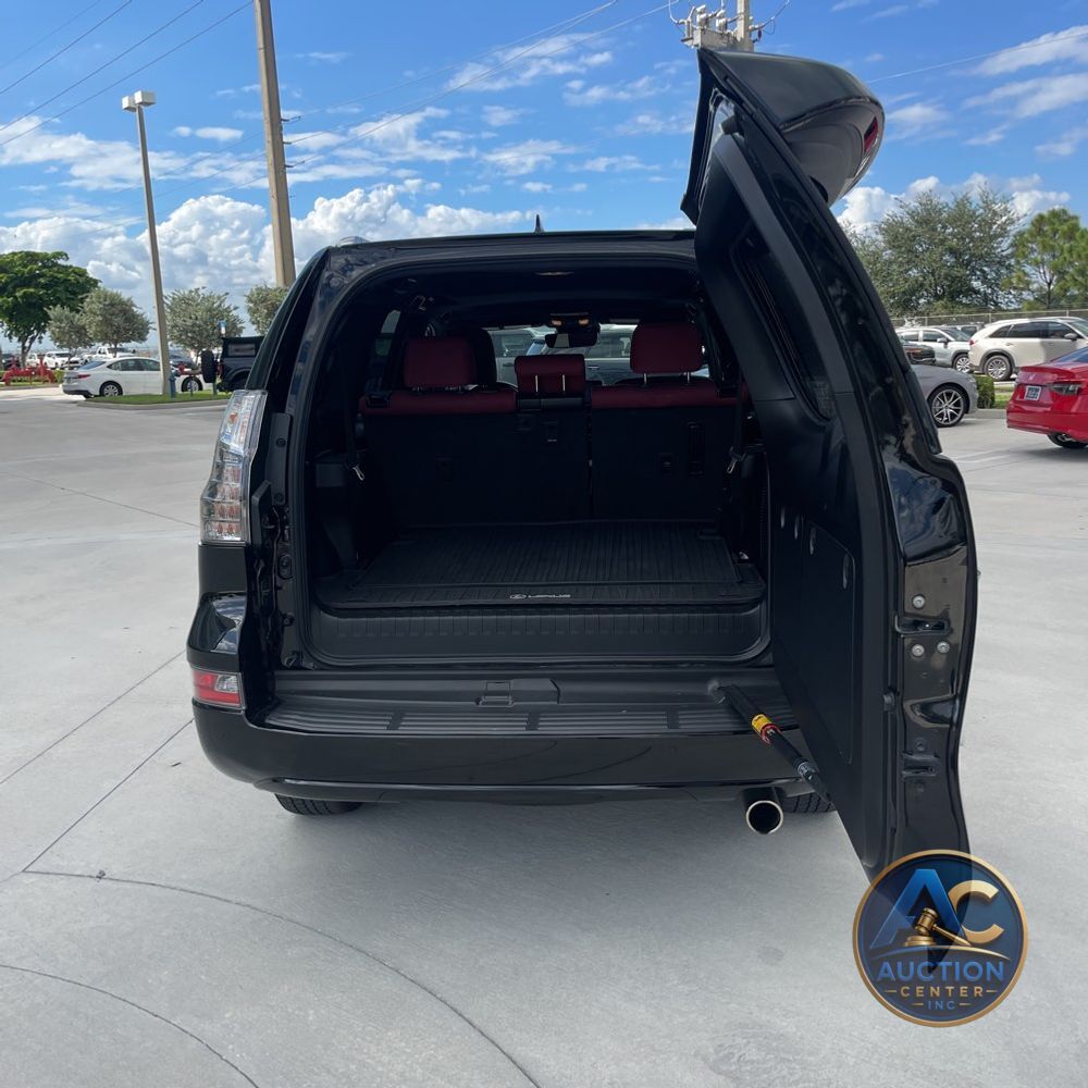 2023 Lexus GX 460 Base