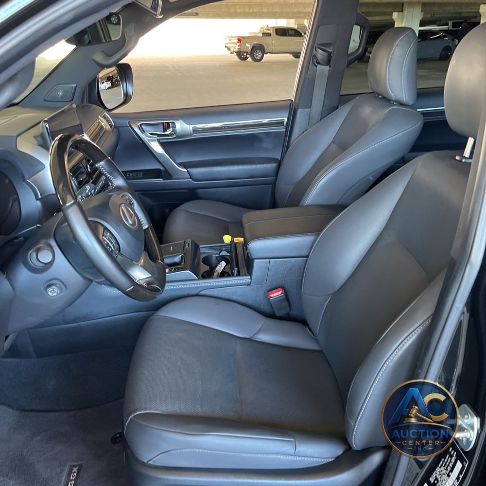 2023 Lexus GX 460 Base