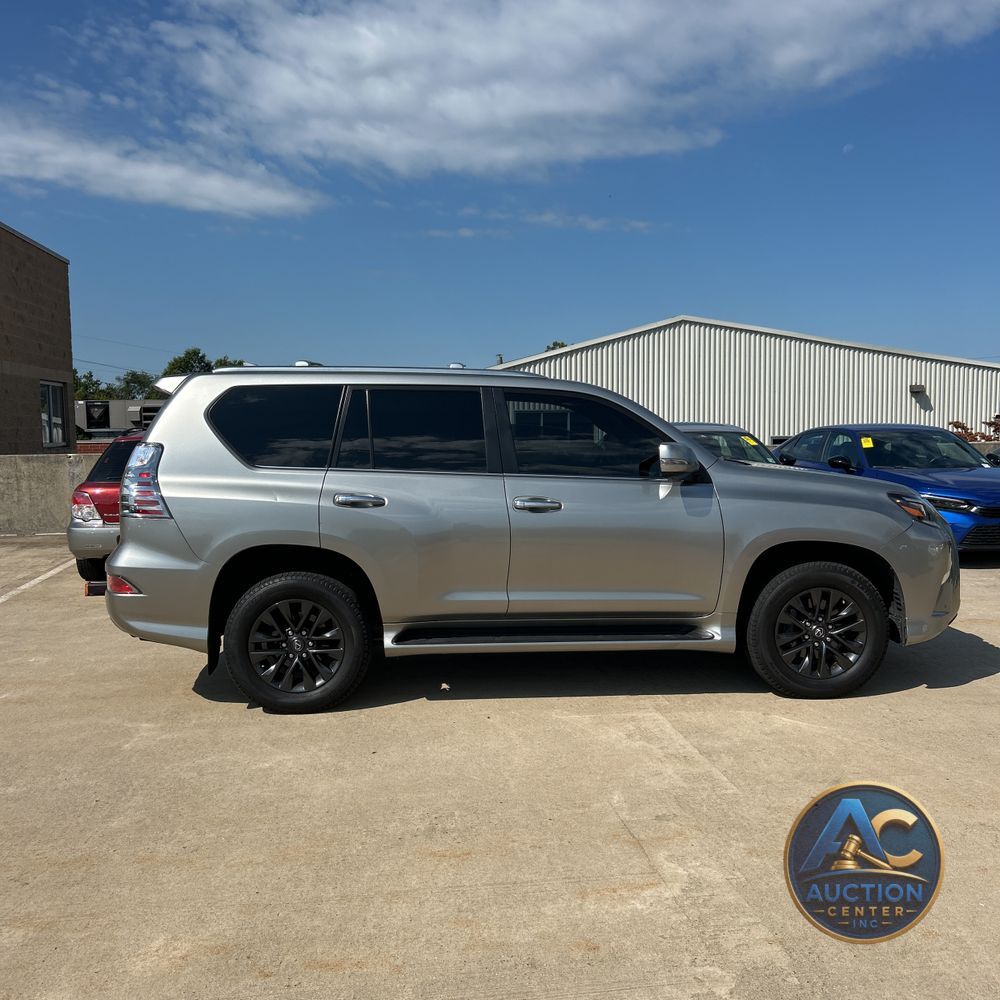 2023 Lexus GX 460 Base