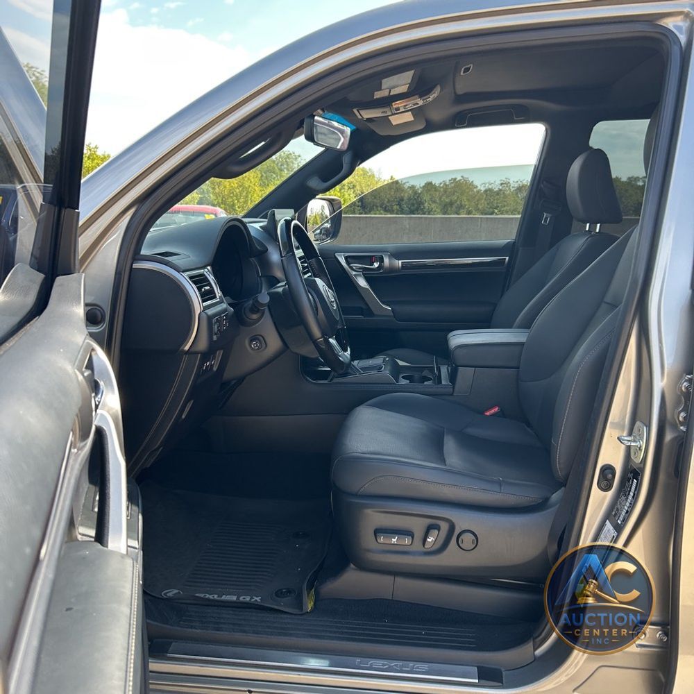 2023 Lexus GX 460 Base