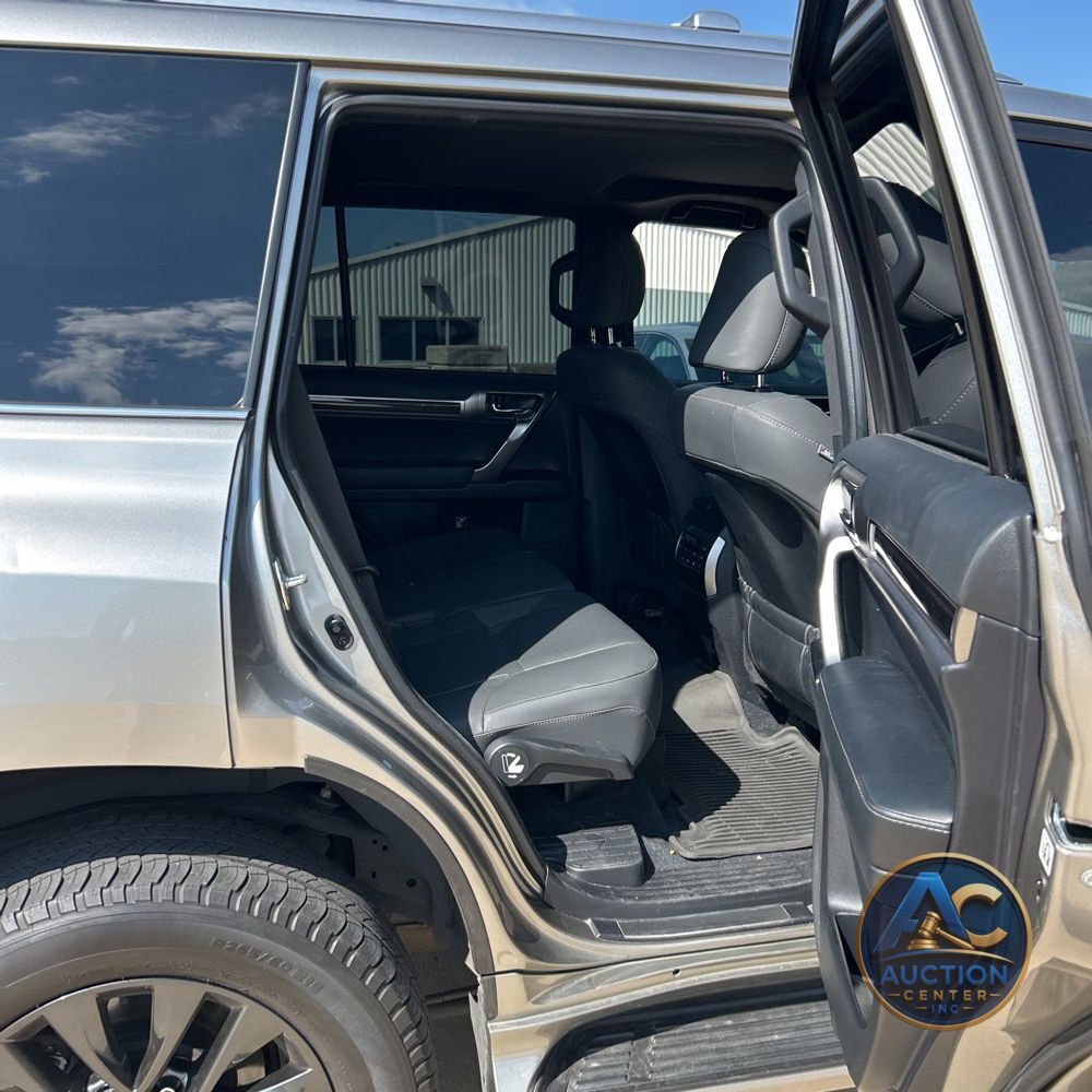 2023 Lexus GX 460 Base