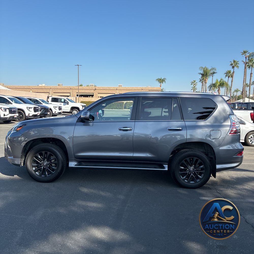 2023 Lexus GX 460 Base