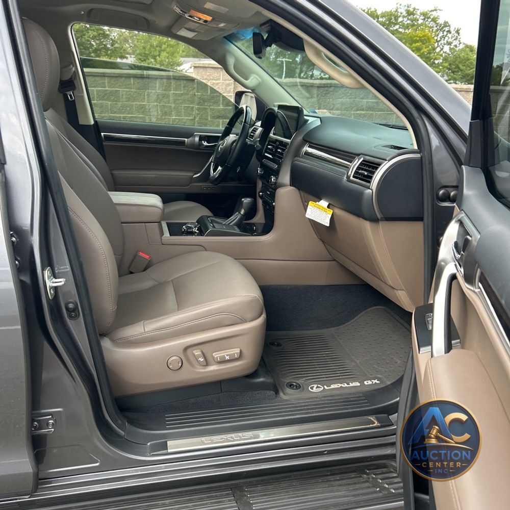 2023 Lexus GX 460 Base