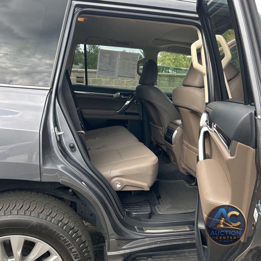 2023 Lexus GX 460 Base