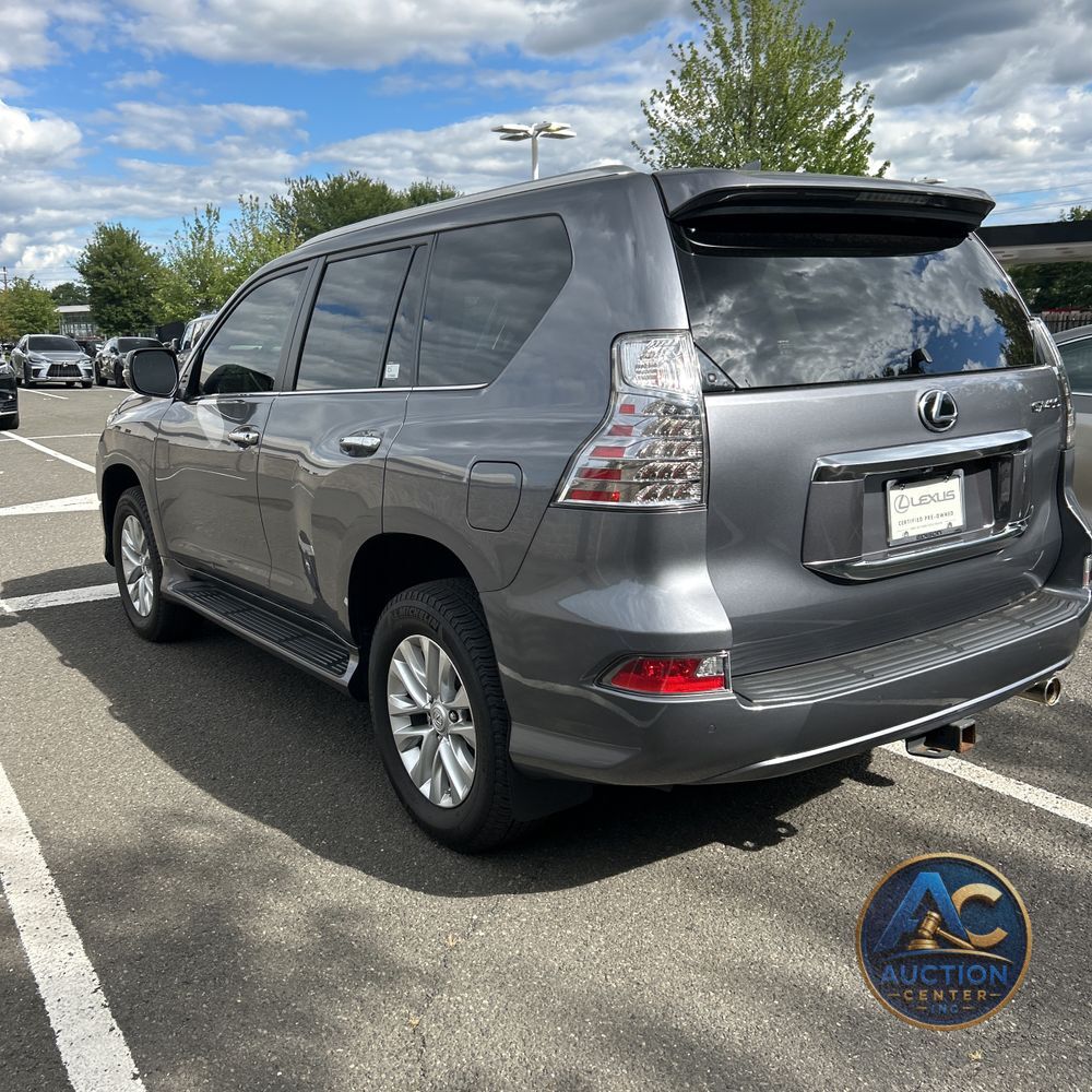2023 Lexus GX 460 Base