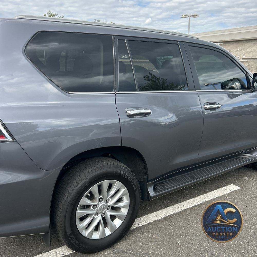 2023 Lexus GX 460 Base