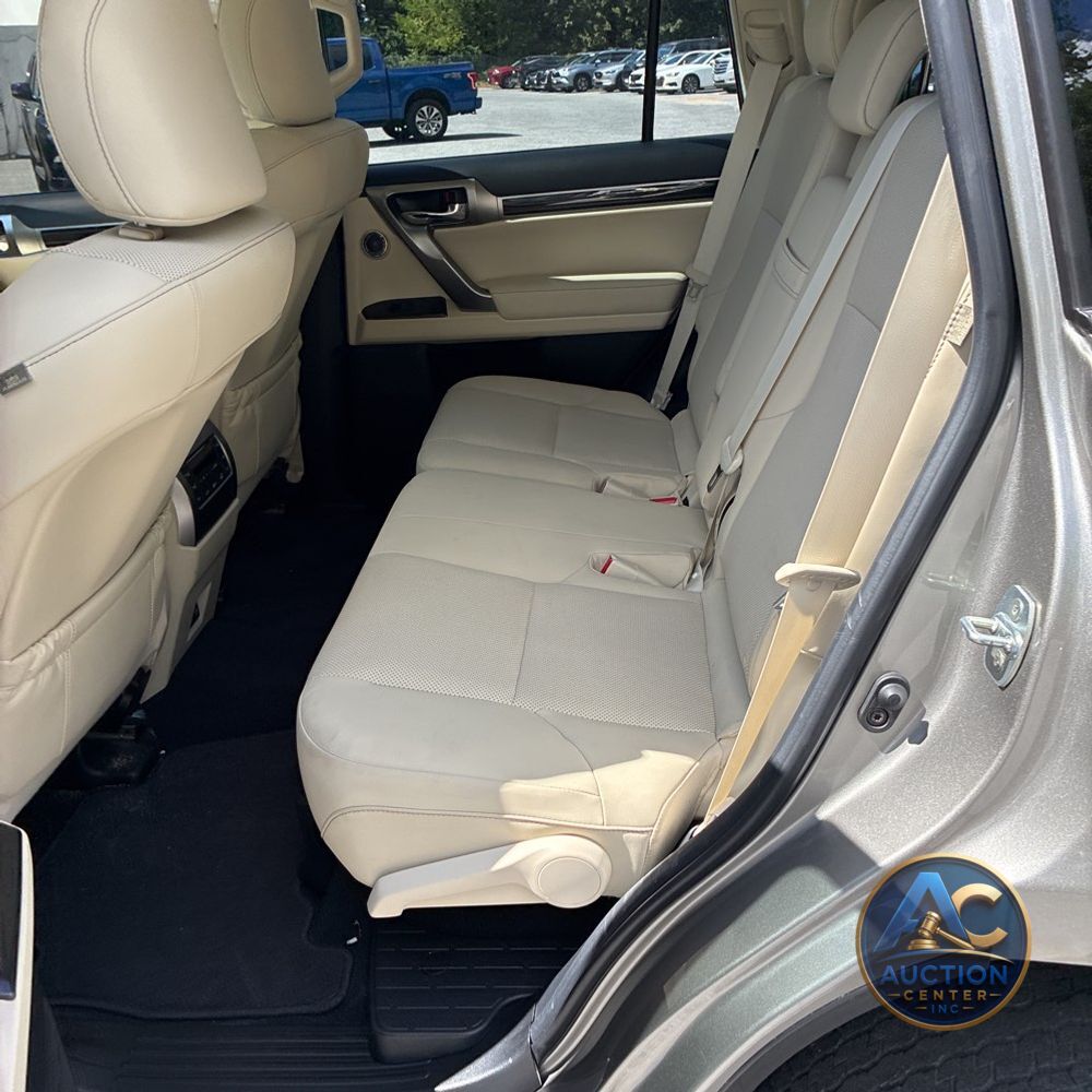 2023 Lexus GX 460 Base