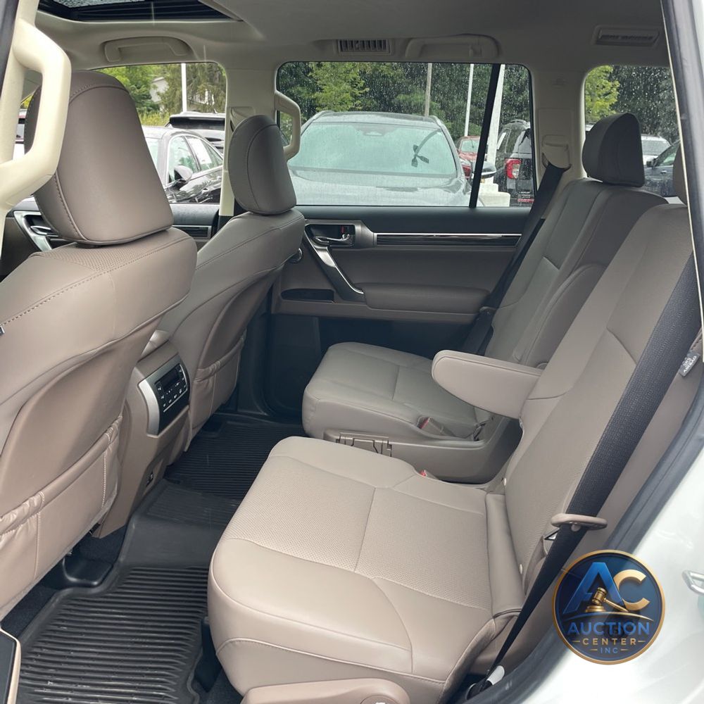 2023 Lexus GX 460 Base