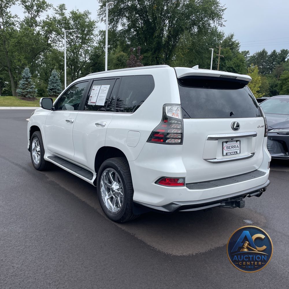 2023 Lexus GX 460 Base