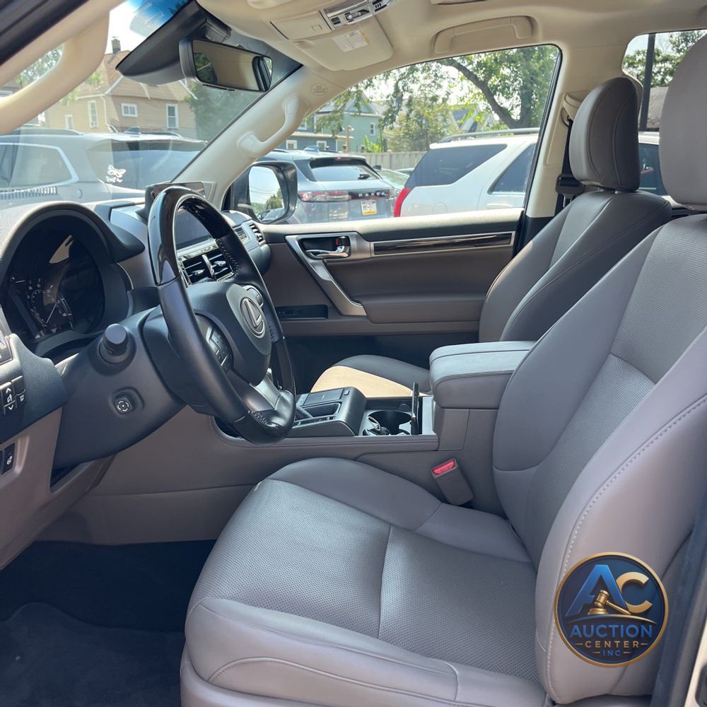 2023 Lexus GX 460 Base