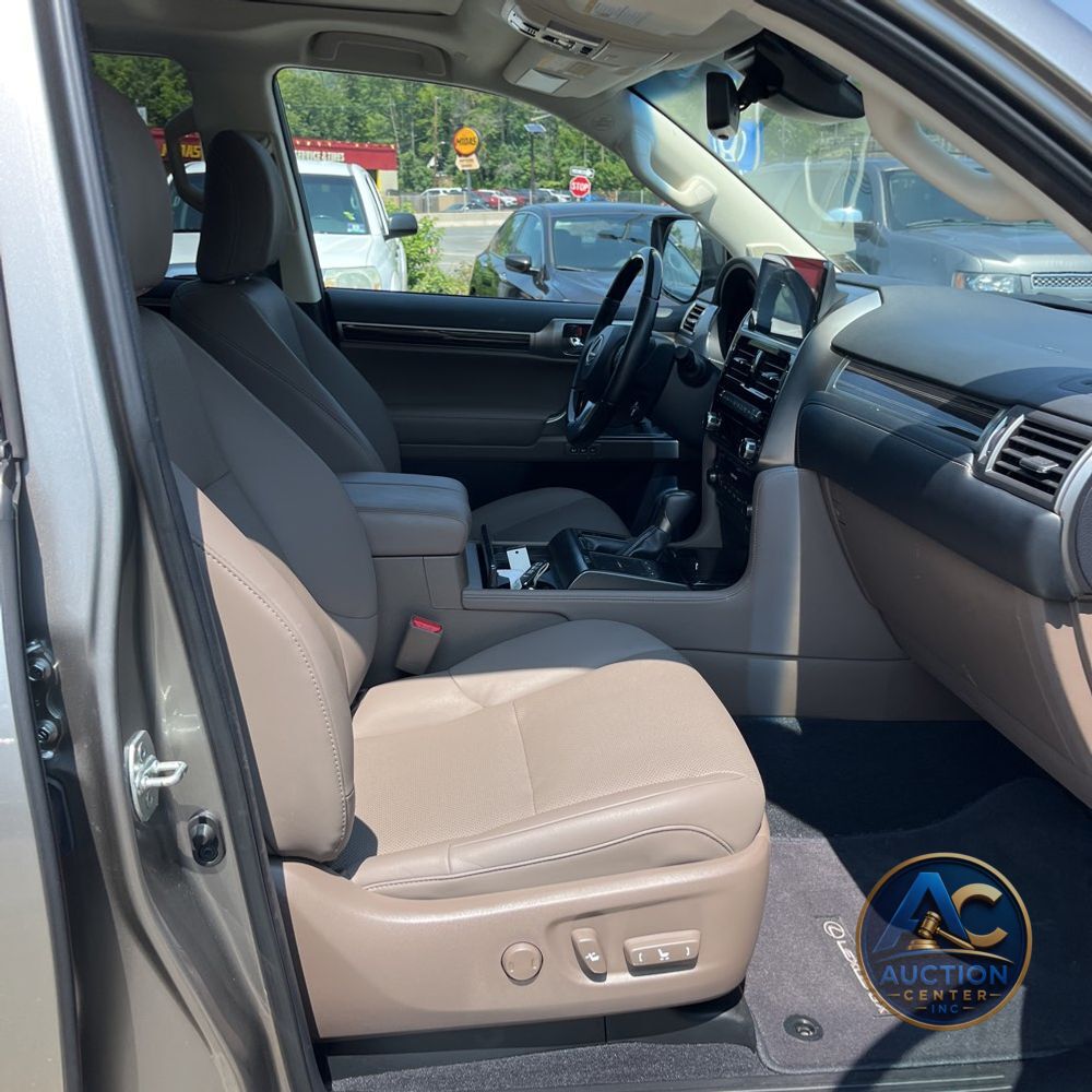 2023 Lexus GX 460 Base