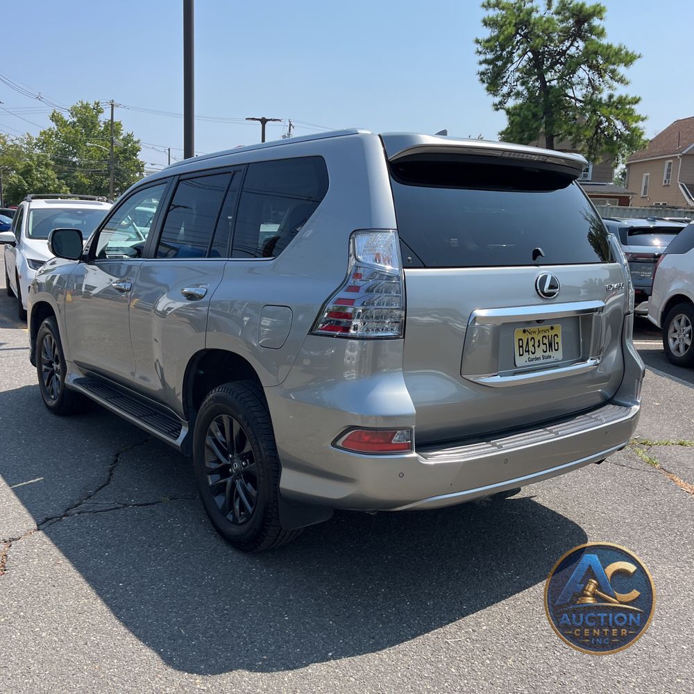 2023 Lexus GX 460 Base