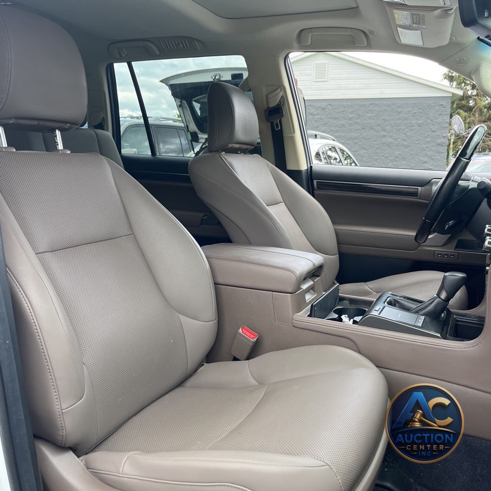 2022 Lexus GX 460 Base