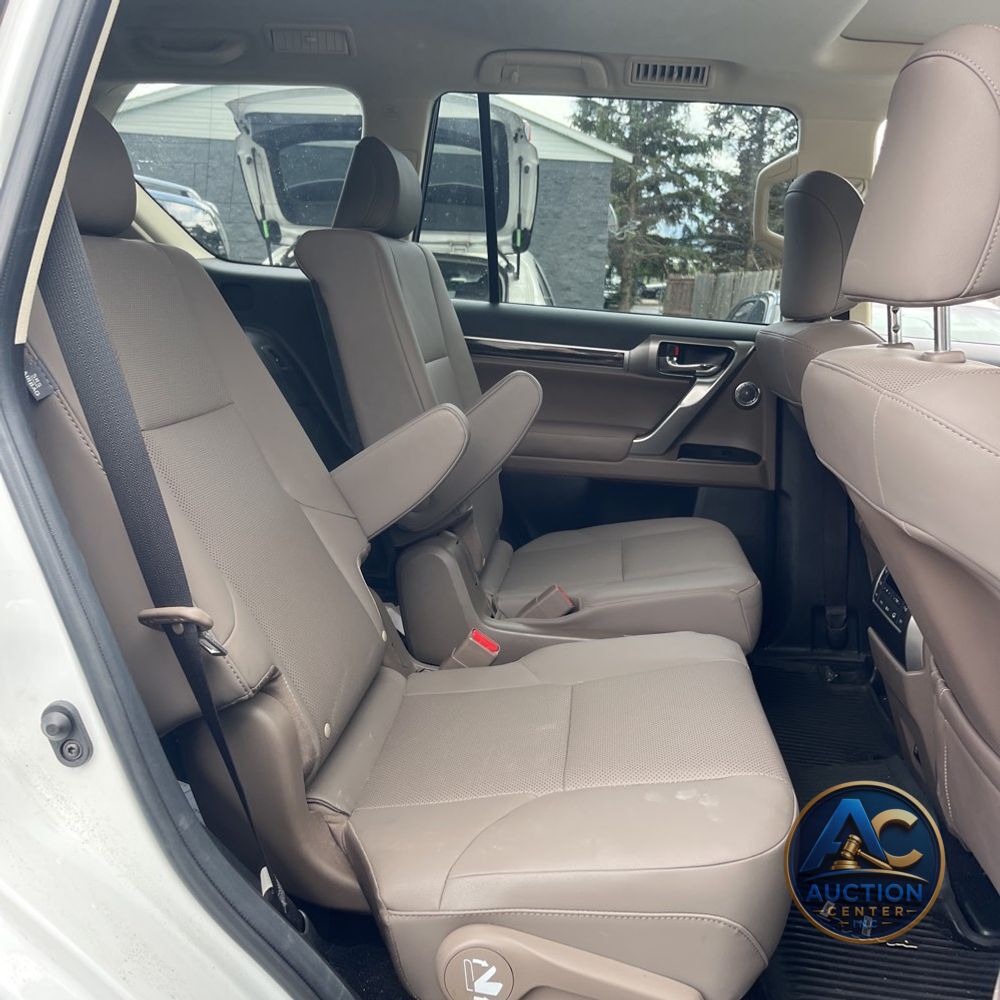 2022 Lexus GX 460 Base