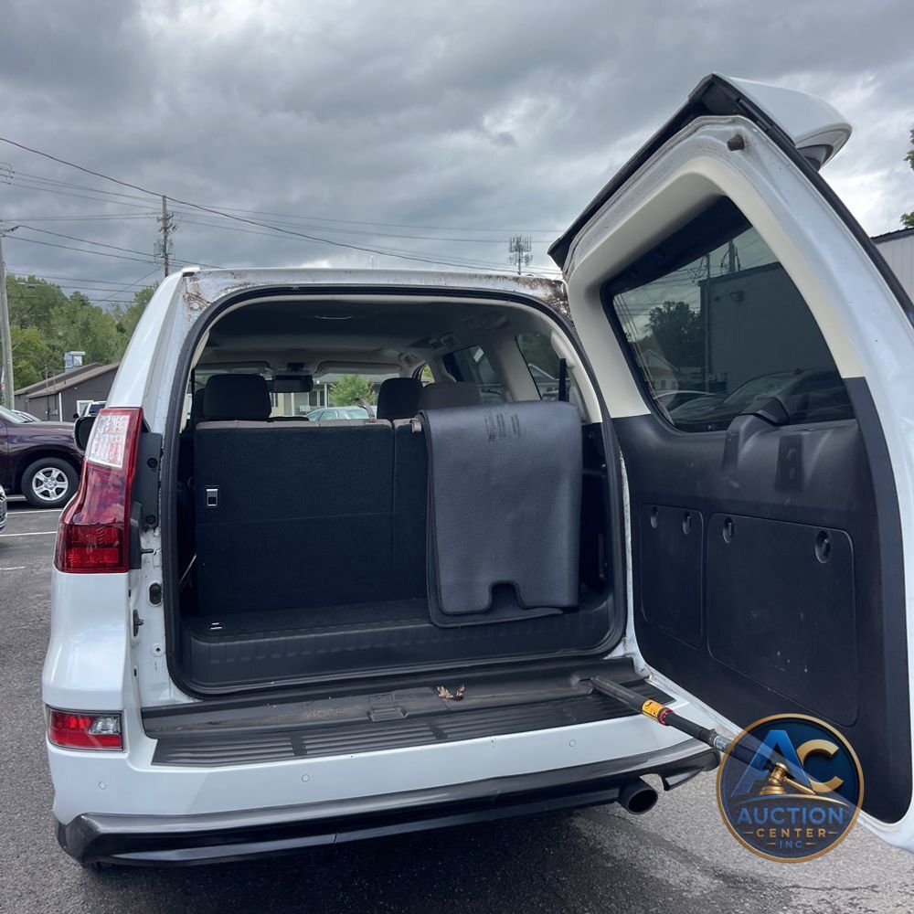 2022 Lexus GX 460 Base