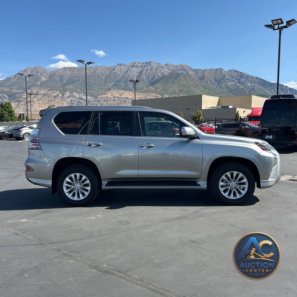 2023 Lexus GX 460 Base